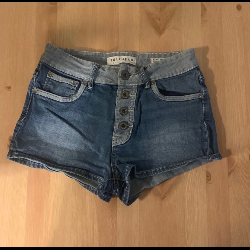 REPOSH: bullhead shorts